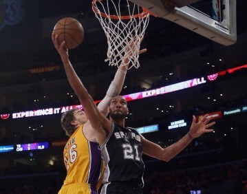 东部决赛中 东部决赛中