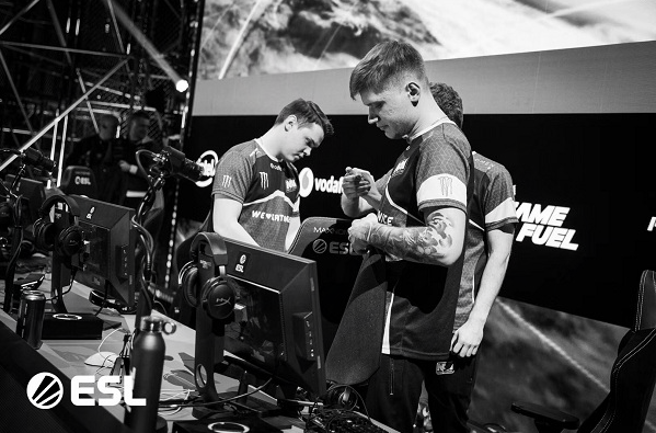 则是另一个 则是另一个