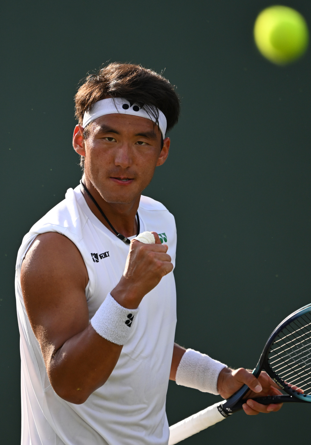 伦在最近比 伦在最近比