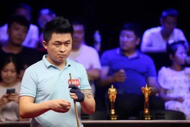 向我们展示 向我们展示